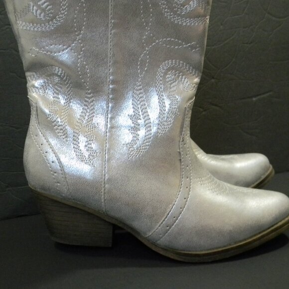Sugar Womens Tammy Silver Embroidered Tall Cowboy, Western Boots Shoes NWT - Picture 7 of 12